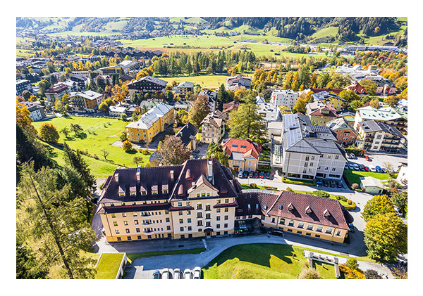 Luftaufnahme_Gesundheitseinrichtung_Bad_Hofgastein.jpg